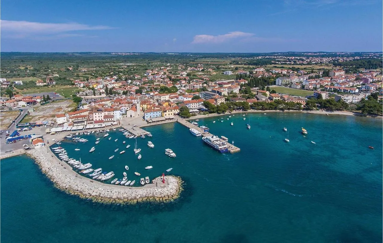 Awesome Apartment In Fazana With Kitchen Croatia